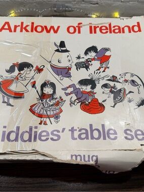 Arklow kiddies table setting Humpty Dumpty set